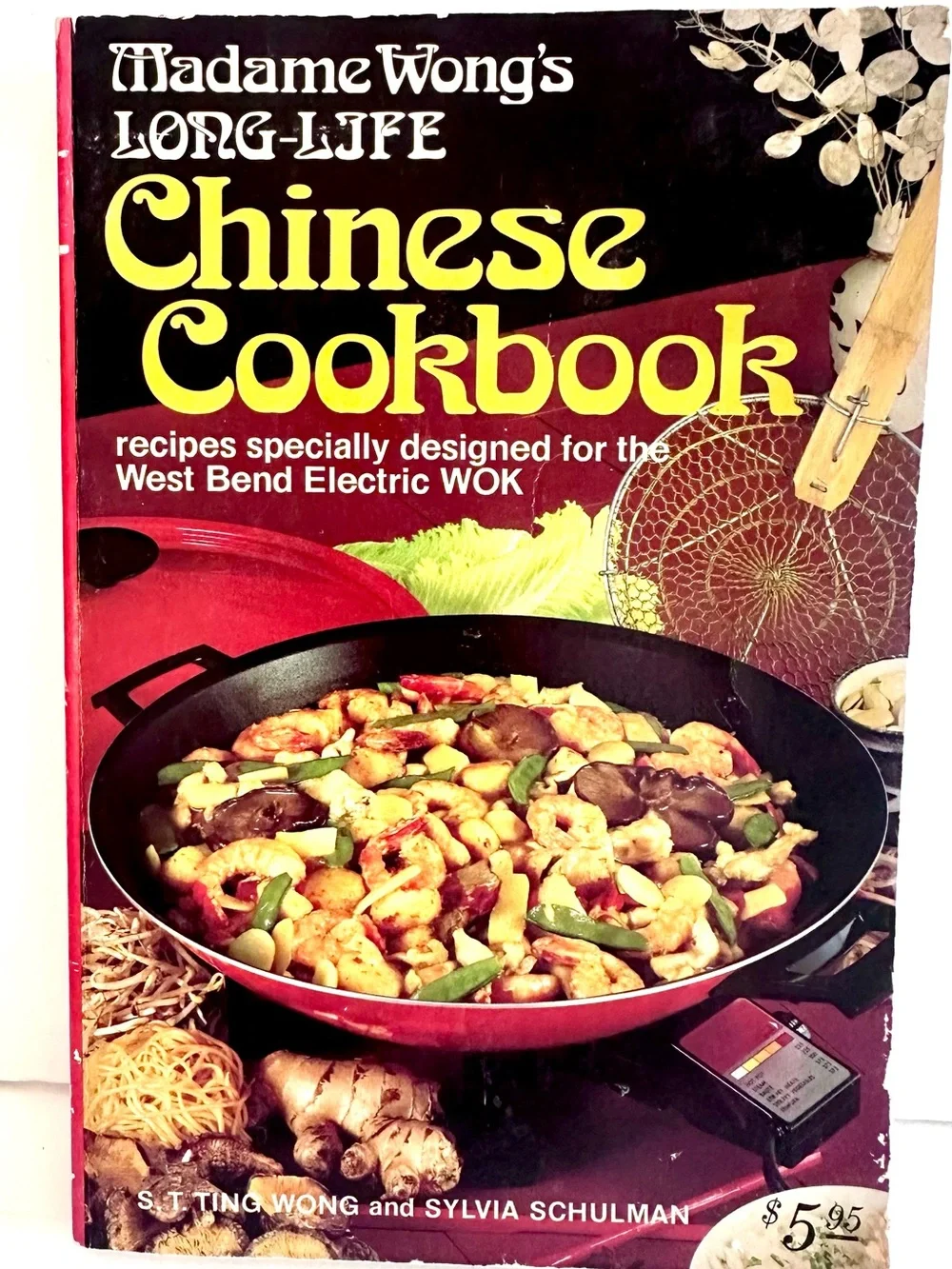 Long-Life Chinese Cookbook - Red Cover